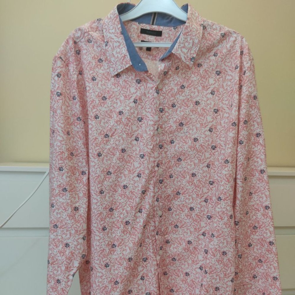 RW&CO. Pink Floral Casual Button Down Shirt